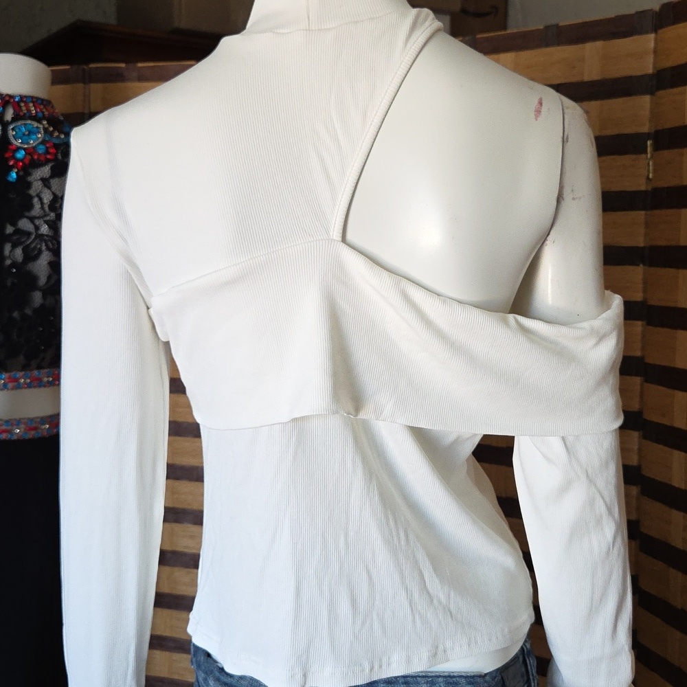 NWOT! One Shoulder Stretch Ribbed Top - Picture 7 of 8